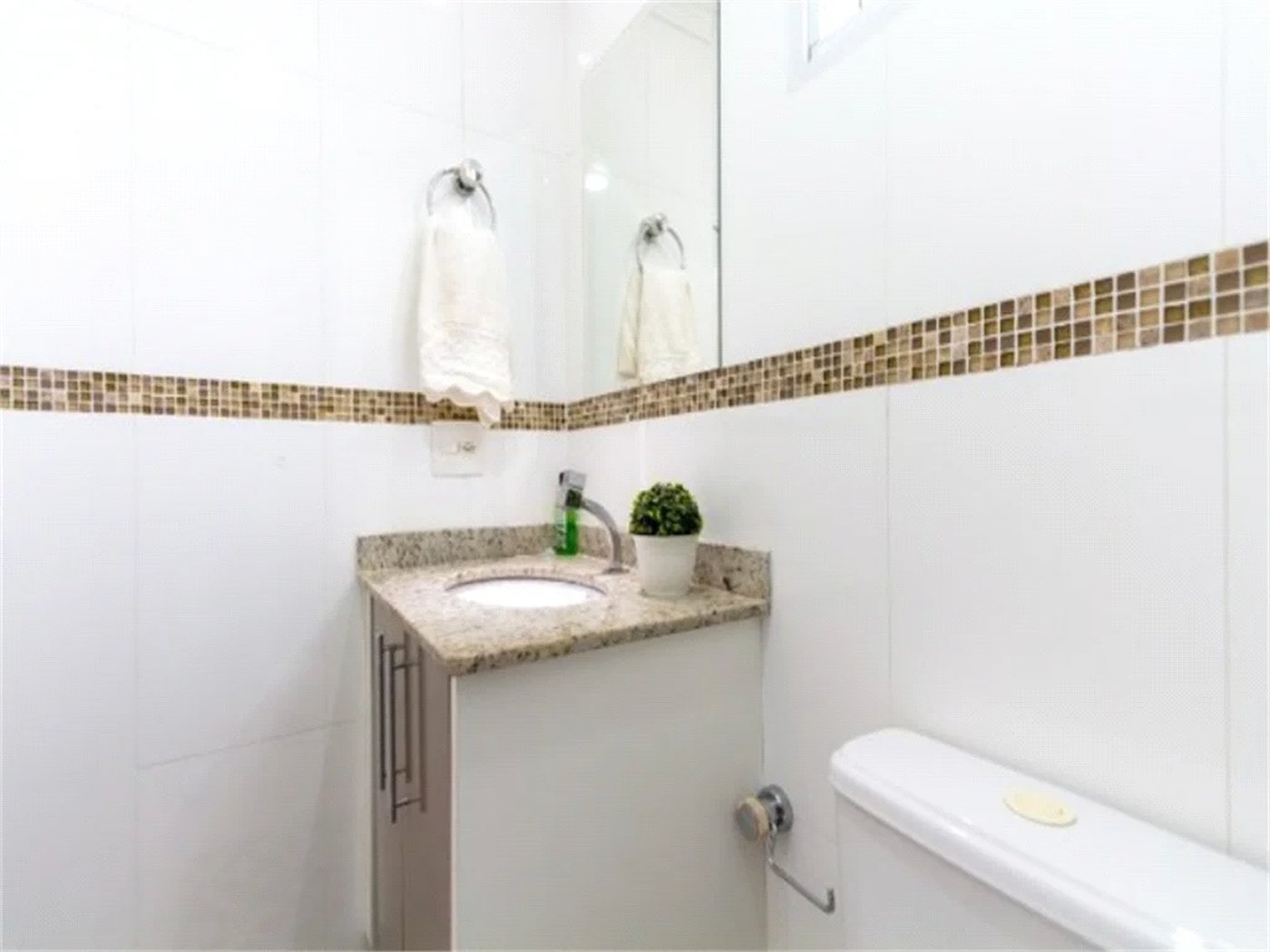 Apartamento à venda com 2 quartos, sendo 1 suíte, em Parque Reboucas, São Paulo, SP