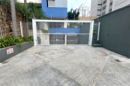 Apartamento à venda com 3 quartos, sendo 1 suíte, em Vila Olímpia, São Paulo, SP