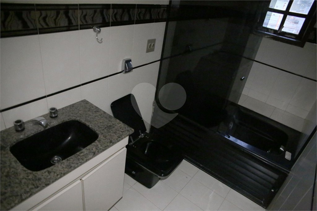 Sobrado à venda com 3 quartos, sendo 1 suíte, em Jardim Bom Clima, Guarulhos, SP