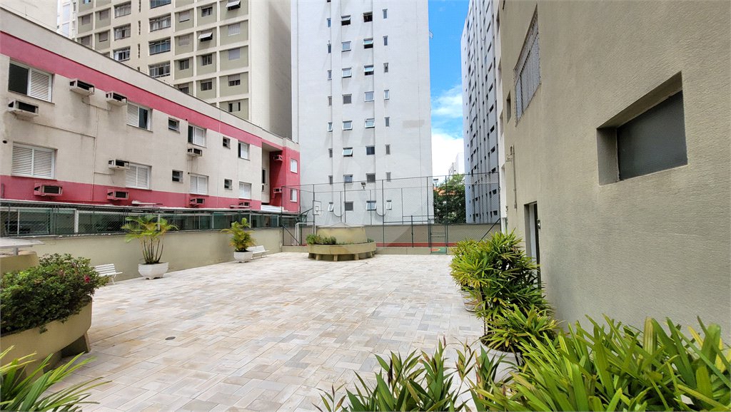 Apartamento à venda com 2 quartos, sendo 1 suíte,  em Vila Mariana, São Paulo, SP