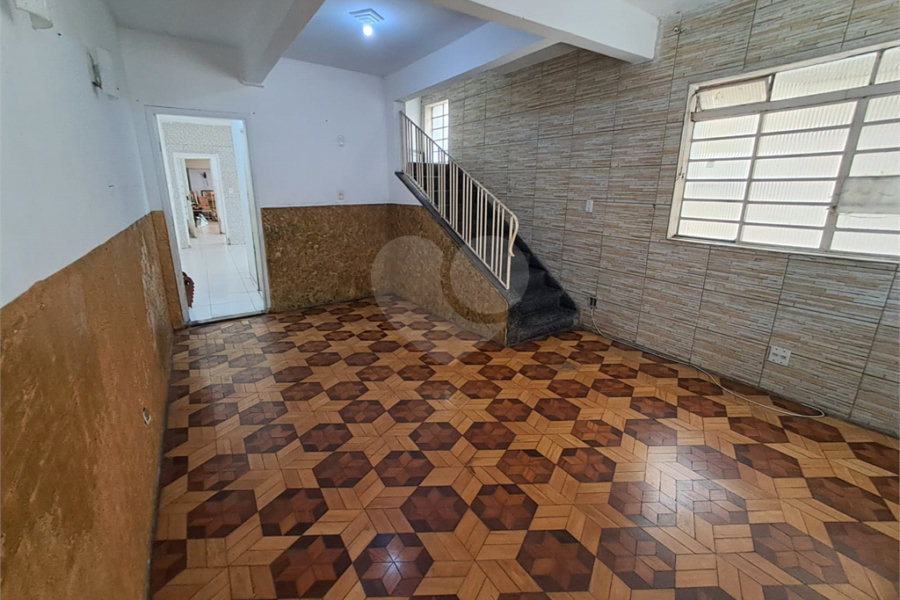 Sobrado à venda com 4 quartos em Parada Inglesa, São Paulo, SP