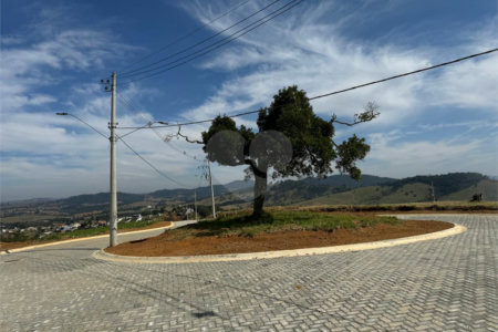 Terreno à venda no condomínio Paraíso da Montanha, Piracaia - SP