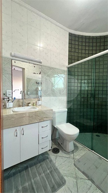 Casa à venda com 3 quartos, sendo 1 suíte, em Vila Suissa, Mogi das Cruzes, SP
