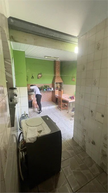 Sobrado à venda com 3 suítes em Jardim Ester Yolanda, São Paulo, SP