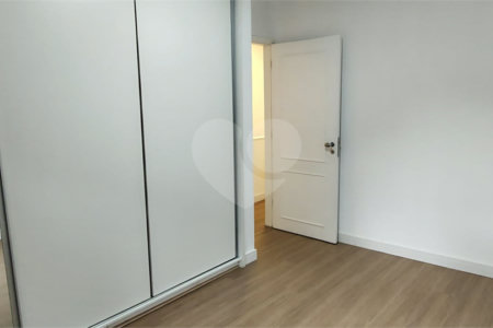 Casa de Vila à venda com 3 quartos, sendo 2 suítes, em Santo Amaro, São Paulo, SP