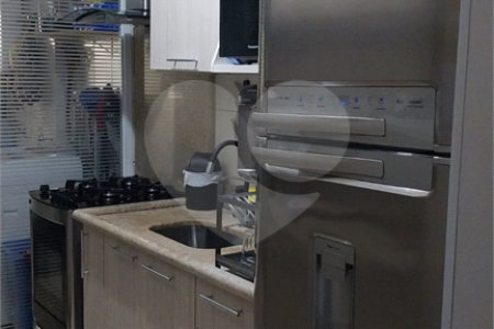 Apartamento à venda com 3 quartos, sendo 1 suíte, em Vila Caraguatá, São Paulo, SP