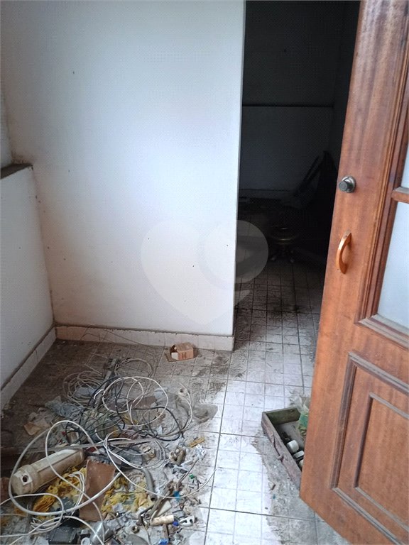 Casa à venda com 5 quartos, sendo 1 suíte, em Bangu, Rio de Janeiro, RJ