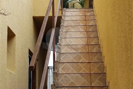 Terreno à venda com 4 quartos, sendo 2 suítes, no condomínio Conjunto Residencial Rigui, São José dos Campos - SP