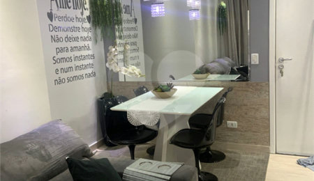 Apartamento à venda com 2 quartos, sendo 1 suíte,  em Santo Antônio, Osasco, SP
