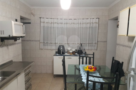 Casa à venda com 4 quartos, sendo 1 suíte, em Mogi Moderno, Mogi das Cruzes, SP