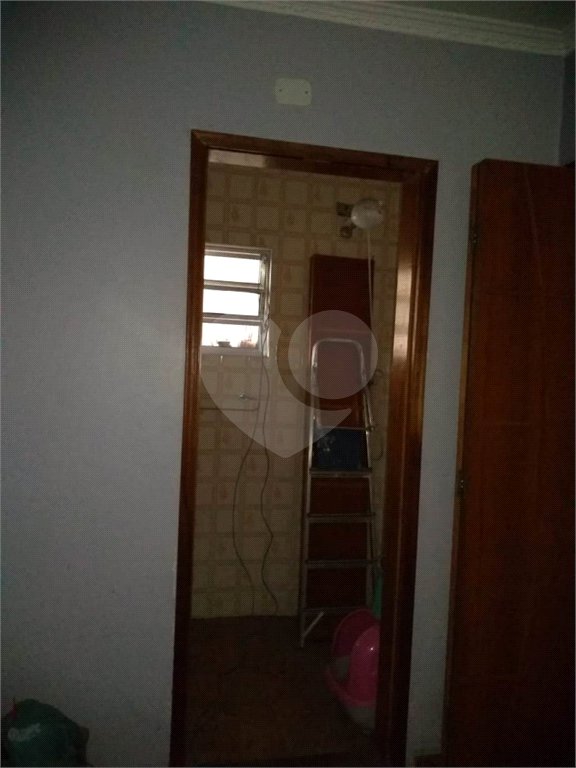 Casa Térrea à venda com 4 quartos, sendo 1 suíte,  em Vila Nivi, São Paulo, SP