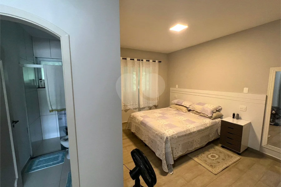 Casa à venda com 6 quartos, sendo 5 suítes, no condomínio Alpes da Cantareira, Mairiporã - SP