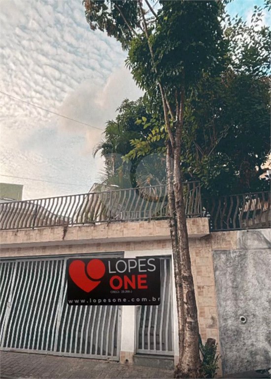 Sobrado à venda com 3 quartos em Vila Gustavo, São Paulo, SP