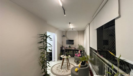Apartamento à venda com 4 quartos, sendo 1 suíte,  em Jardim Vazani, São Paulo, SP