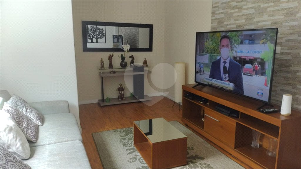 Apartamento à venda com 2 quartos em Pari, São Paulo, SP