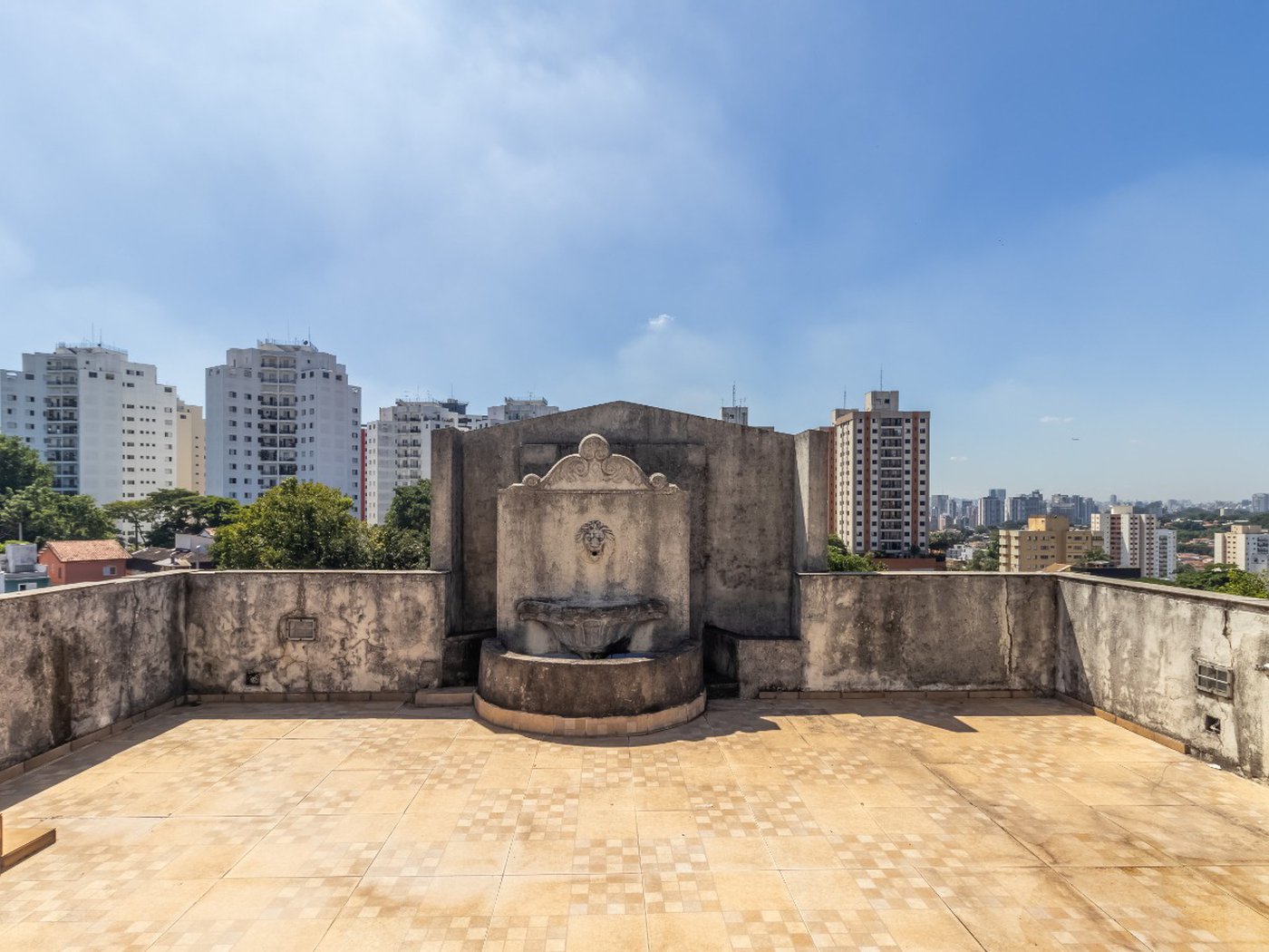 Sobrado para venda em Vila Indiana com 5 quartos, sendo 3 suítes, 500m²