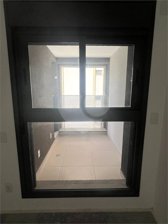 Charme, conforto e vista livre na Vila Clementino – 98 m² com pé-direito duplo!