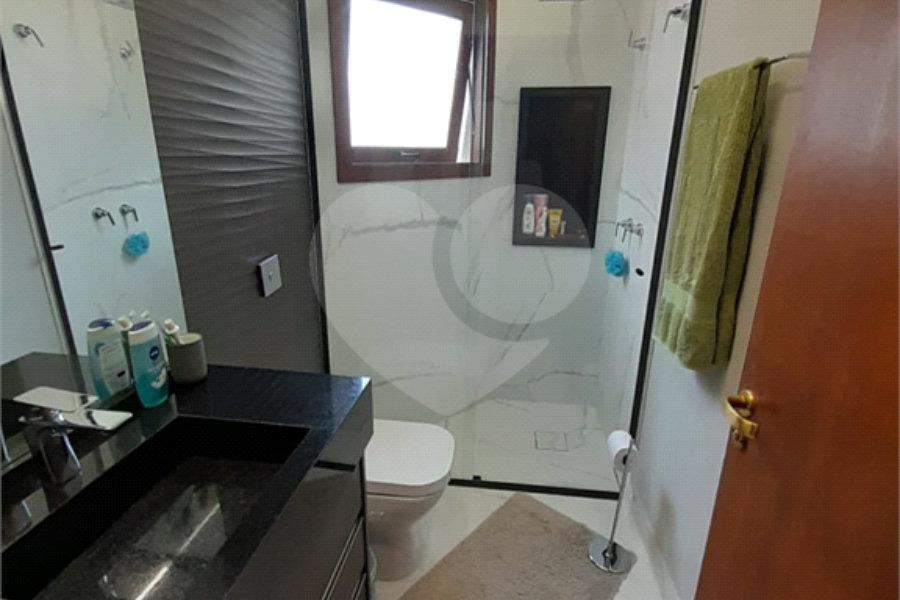 3 AMPLAS SUITES MAIS ECRITORIO MUITO VERDE E AMPLO QUINTAL