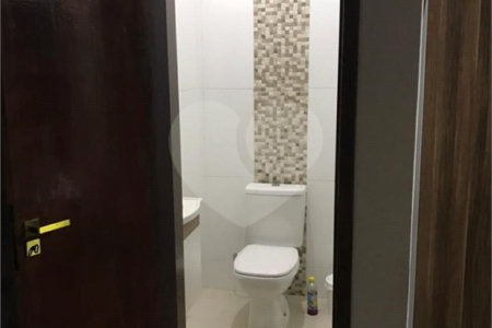 Casa térrea para venda.