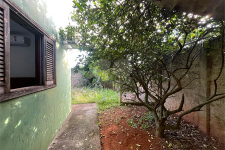 Sobrado à venda com 4 quartos, sendo 1 suíte, em Estância Conceição, Itapetininga, SP