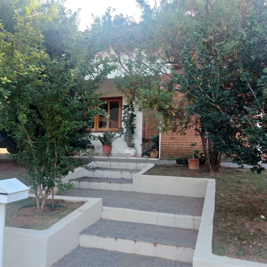 Casa à venda com 4 quartos, sendo 3 suítes, no Centro, Vinhedo, SP