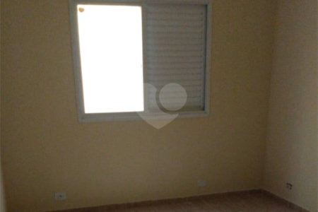 Casa à venda com 3 quartos, sendo 1 suíte, em Jardim dos Ipês, Suzano, SP