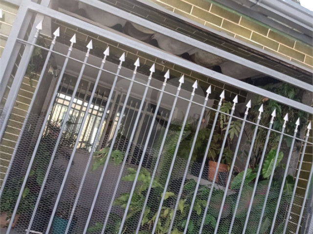 Sobrado à venda com 3 quartos, sendo 1 suíte,  em Vila Guarani, São Paulo, SP