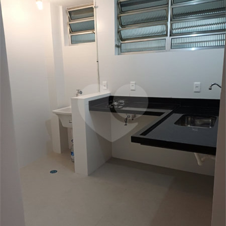 Apartamento à venda com 2 quartos em Cerqueira César, São Paulo, SP