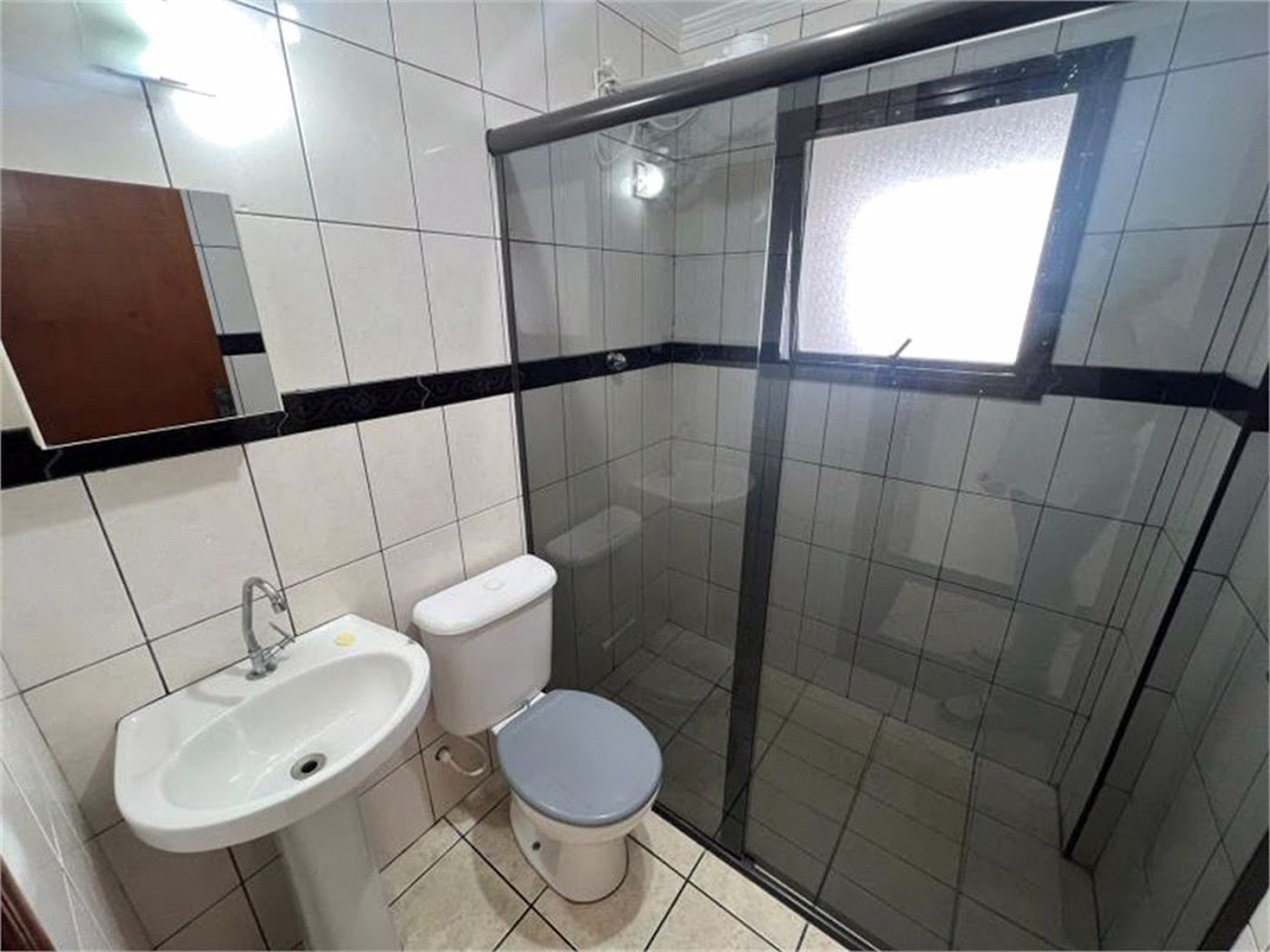 Apartamento Residencial à venda, Vila Guilhermina, Praia Grande - AP1208.