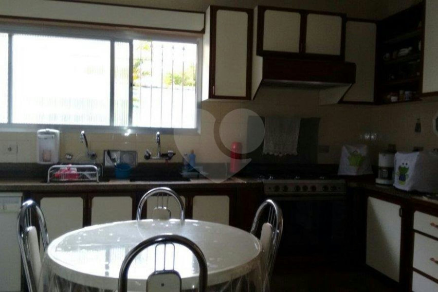 Casa Térrea à venda com 3 quartos, sendo 2 suítes, em Jaraguá, São Paulo, SP