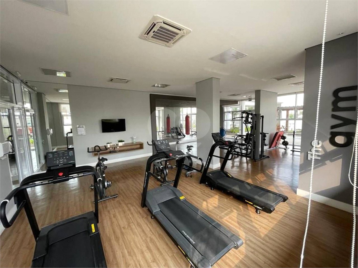 Apartamento à venda com 3 quartos, sendo 1 suíte,  em Vila Gomes Cardim, São Paulo, SP