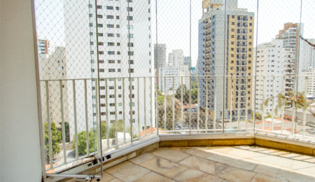 Apartamento à venda com 3 suítes em Moema, São Paulo, SP