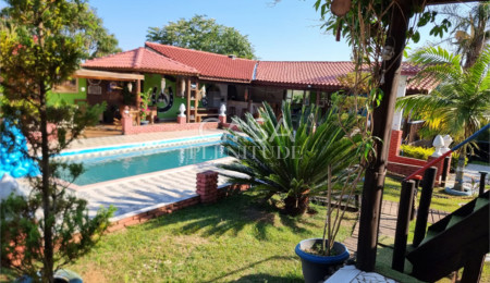 Sítio à venda com 6 quartos, sendo 2 suítes,  em Área Rural de Alambari, Alambari, SP