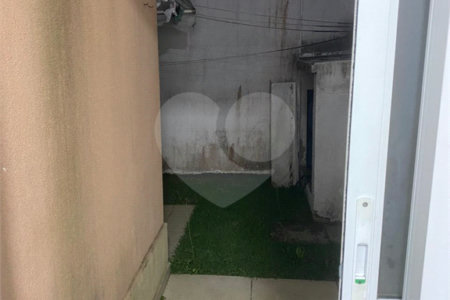 Casa à venda com 3 quartos, sendo 1 suíte,  no condomínio Vida Verde 1, Suzano - SP