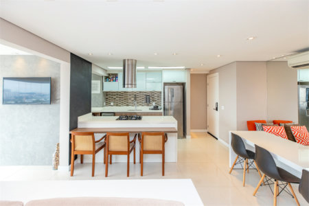 Apartamento à venda com 2 quartos, sendo 1 suíte, em Santo Amaro, São Paulo, SP
