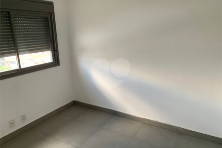Apartamento à venda com 3 quartos, sendo 1 suíte,  em Vila Leopoldina, São Paulo, SP