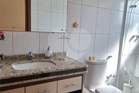 Casa à venda com 4 suítes no condomínio Bougainville, Peruíbe - SP