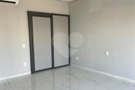 Casa à venda com 3 suítes no condomínio Vila Ytu, Indaiatuba - SP