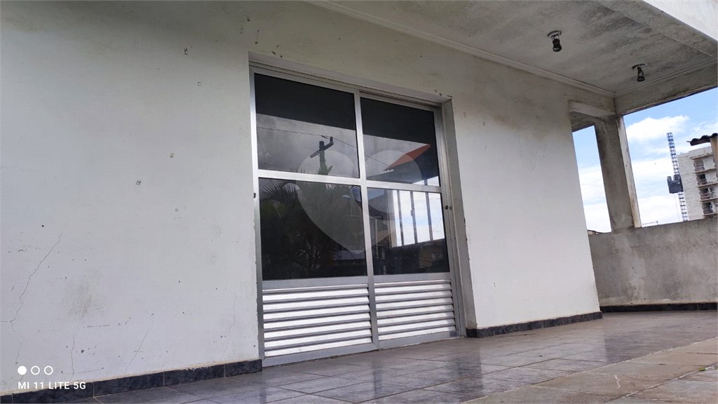 Sobrado à venda com 5 quartos, sendo 3 suítes, em Vila Campestre, São Paulo, SP