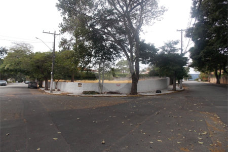 Terreno à venda em Samambaia Parque Residencial, Atibaia, SP