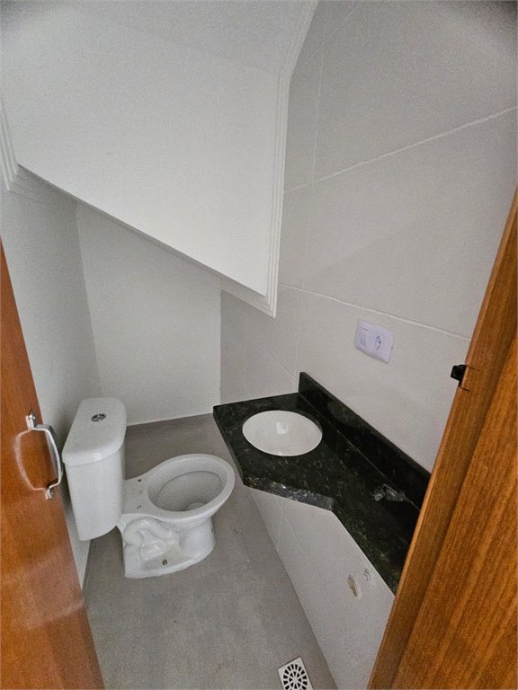 Sobrado à venda com 2 quartos em Maracanã, Praia Grande, SP