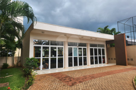 Apartamento à venda com 3 quartos, sendo 1 suíte, em Jardim dos Manacás, Araraquara, SP