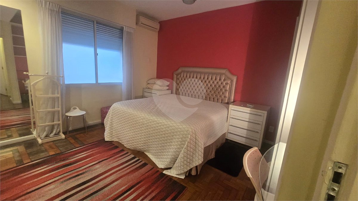 Apartamento à venda com 3 quartos, sendo 1 suíte, em Copacabana, Rio de Janeiro, RJ
