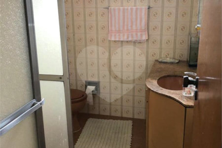 Sobrado à venda ou para alugar com 4 quartos, sendo 1 suíte, em Brooklin Paulista, São Paulo, SP
