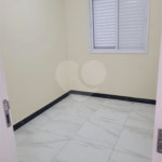 Apartamento à venda com 3 quartos, sendo 1 suíte, em Conjunto Residencial Irai, Suzano, SP