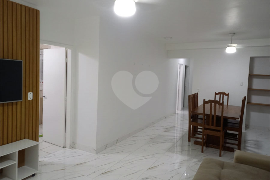 Apartamento à venda com 3 quartos, sendo 1 suíte, em Tortuga, Guarujá, SP