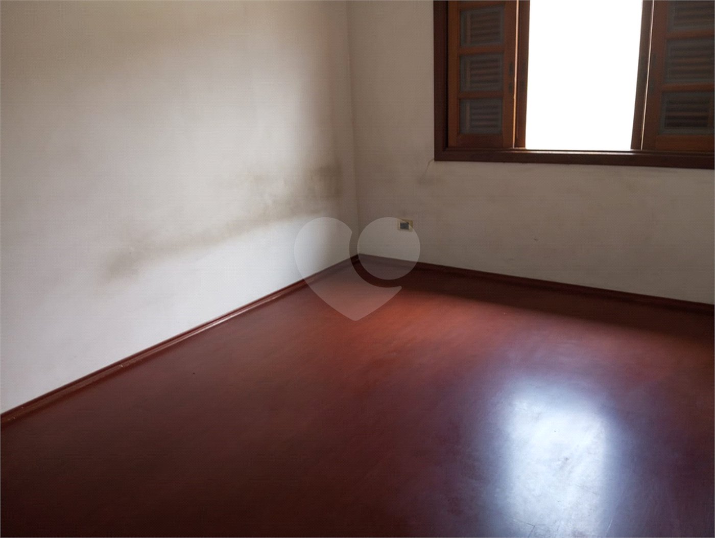 Casa à venda com 3 quartos, sendo 1 suíte, em Vila Nivi, São Paulo, SP