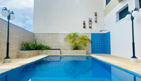 Sobrado à venda com 4 quartos, sendo 2 suítes,  em Jardim Franca, São Paulo, SP