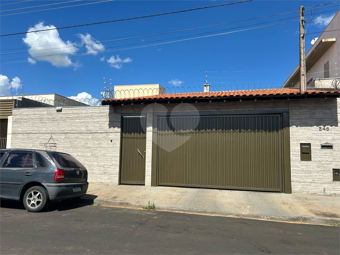 Casa à venda com 3 quartos, sendo 2 suítes, em Jardim de Cresci, São Carlos, SP