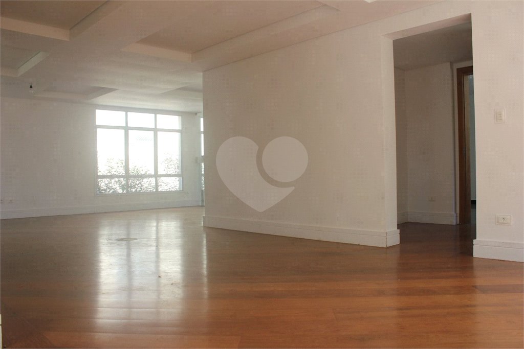 Casa à venda ou para alugar com 4 suítes em Alphaville, Santana de Parnaíba, SP